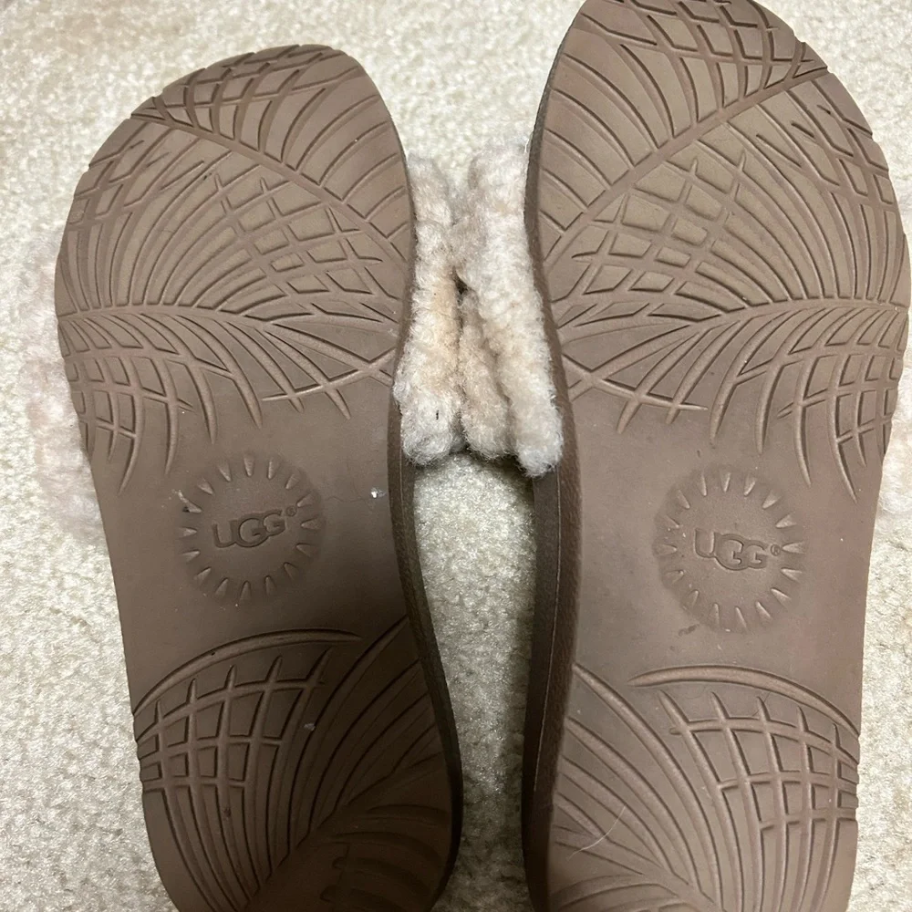 Cozy Shearling UGG Slide Sandals - Cream and Brown - Picture 6 of 6